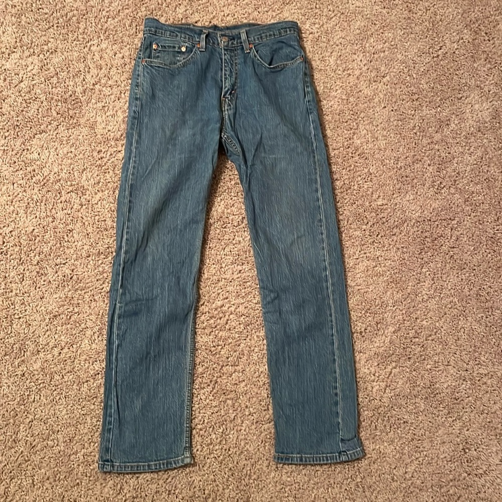 Men’s Levi’s 505 Regular Fit Jeans 
Size 31 x 32 
Medium Wash